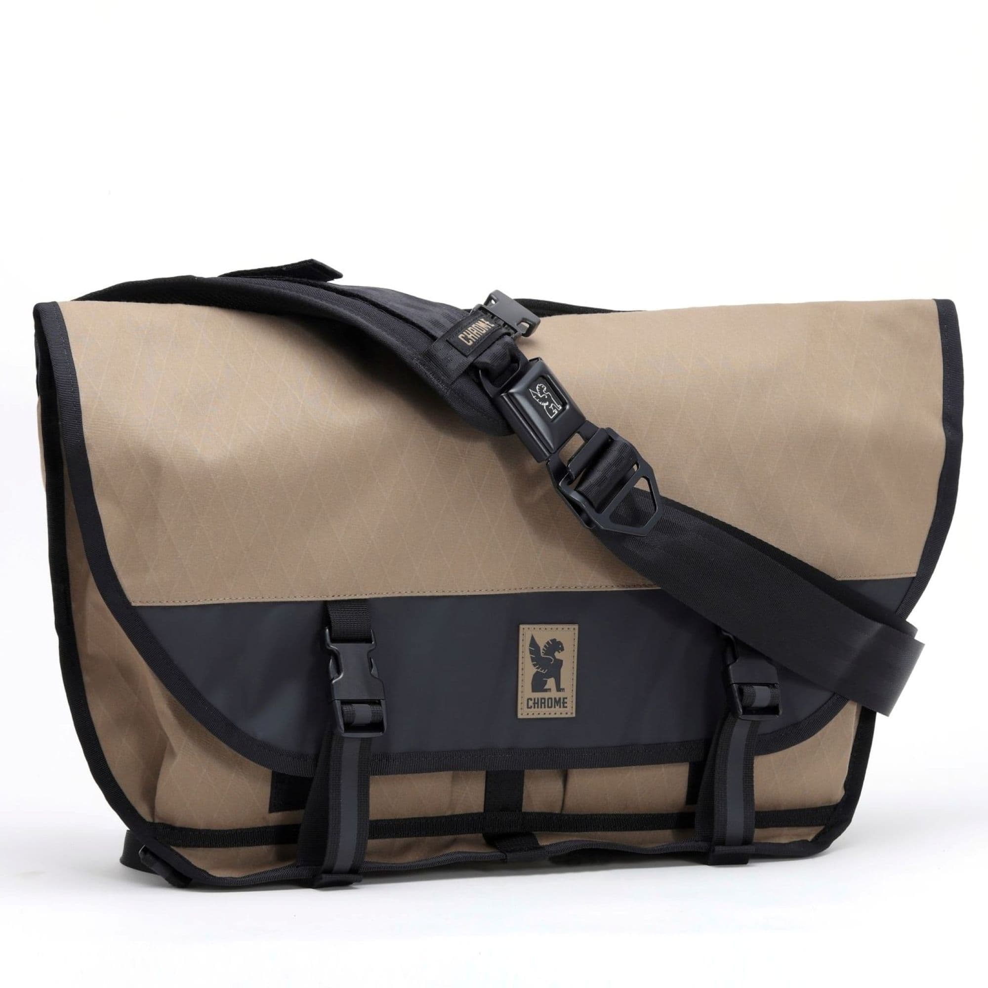 chrome-industries-citizen-24l-messenger-bag image 6