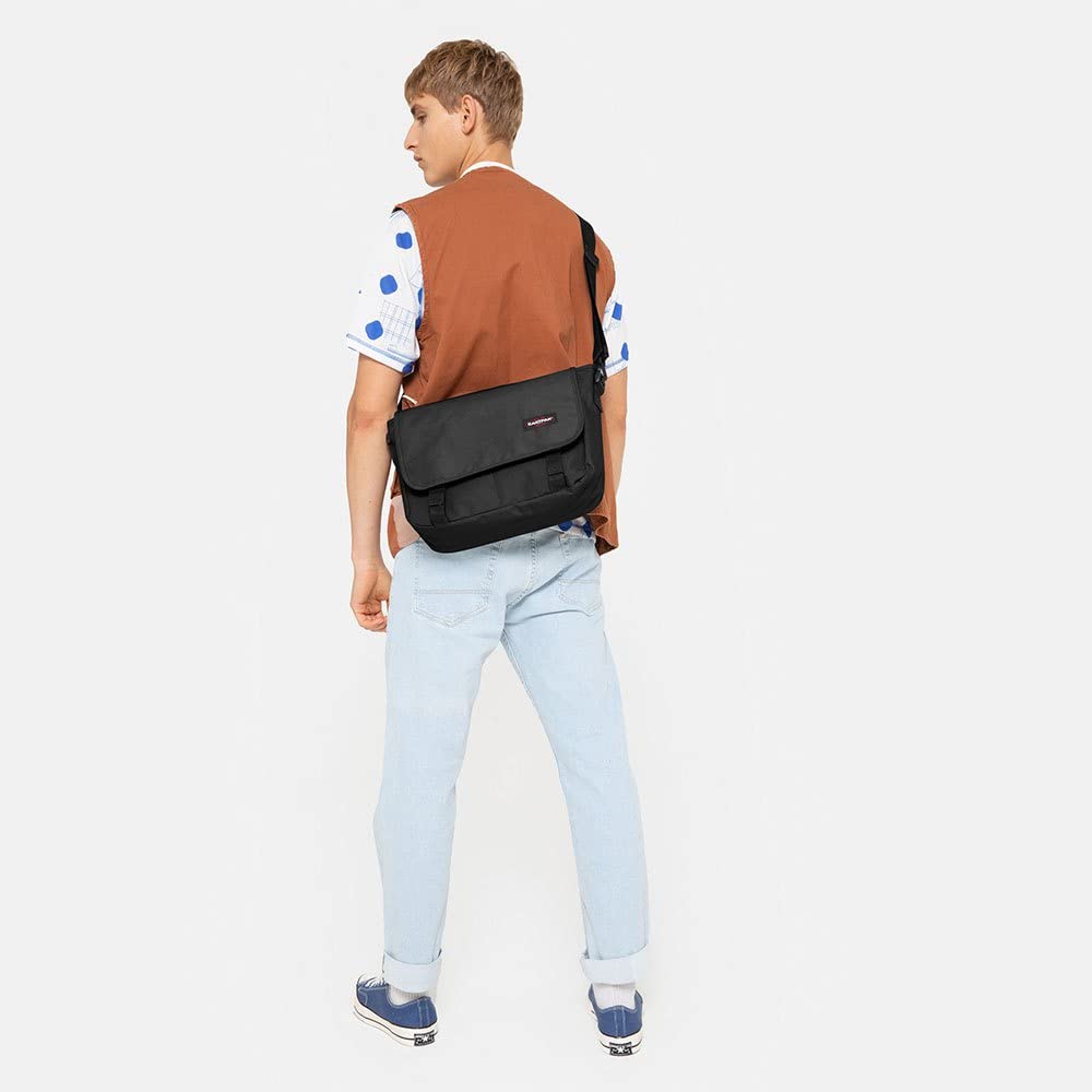eastpak-jr-umh-ngetasche-11-5-l-black-klassisch-und-robust image 2