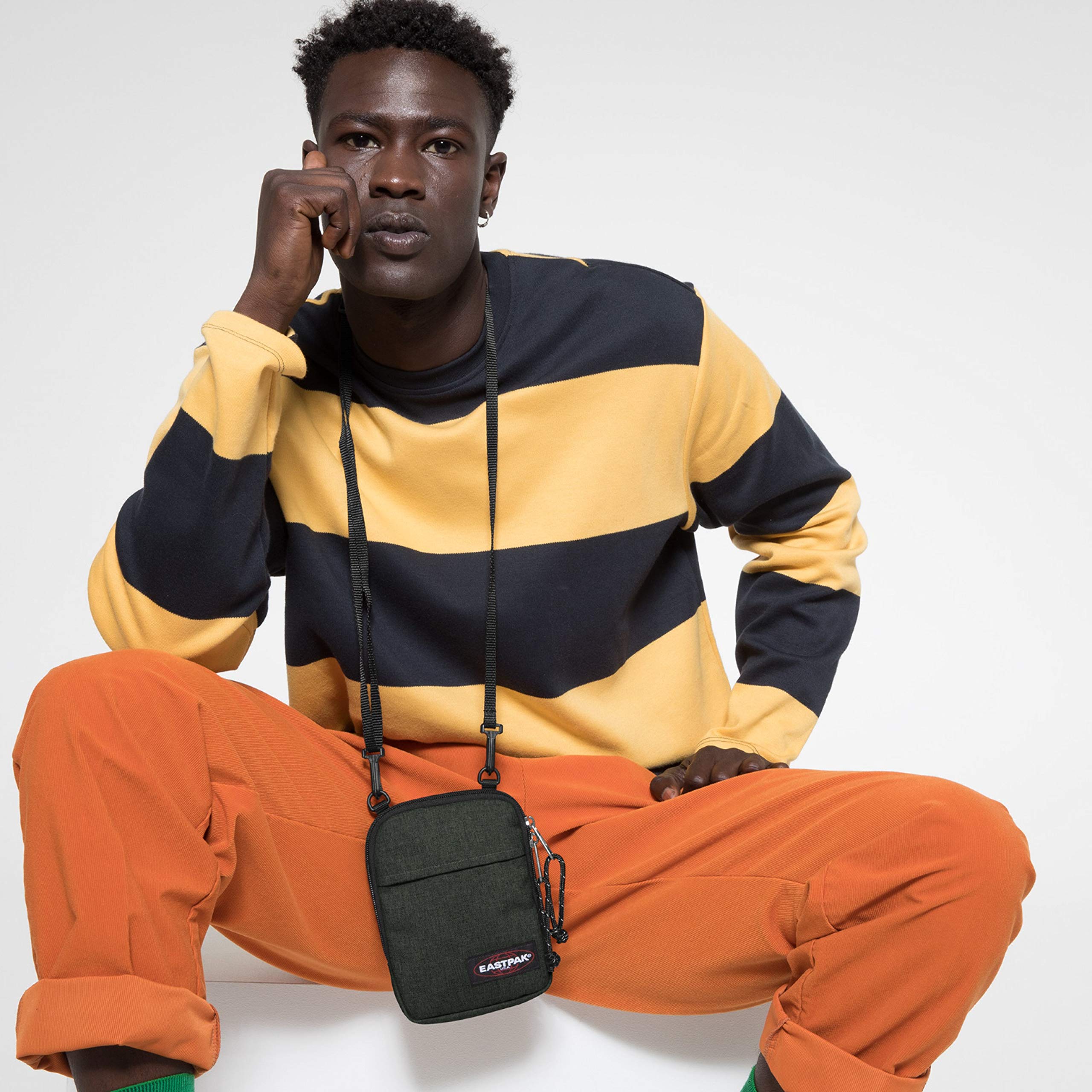 eastpak-buddy-umh-ngetasche-kompakte-schultertasche-f-r-alltag-und-unterwegs-cra image 2