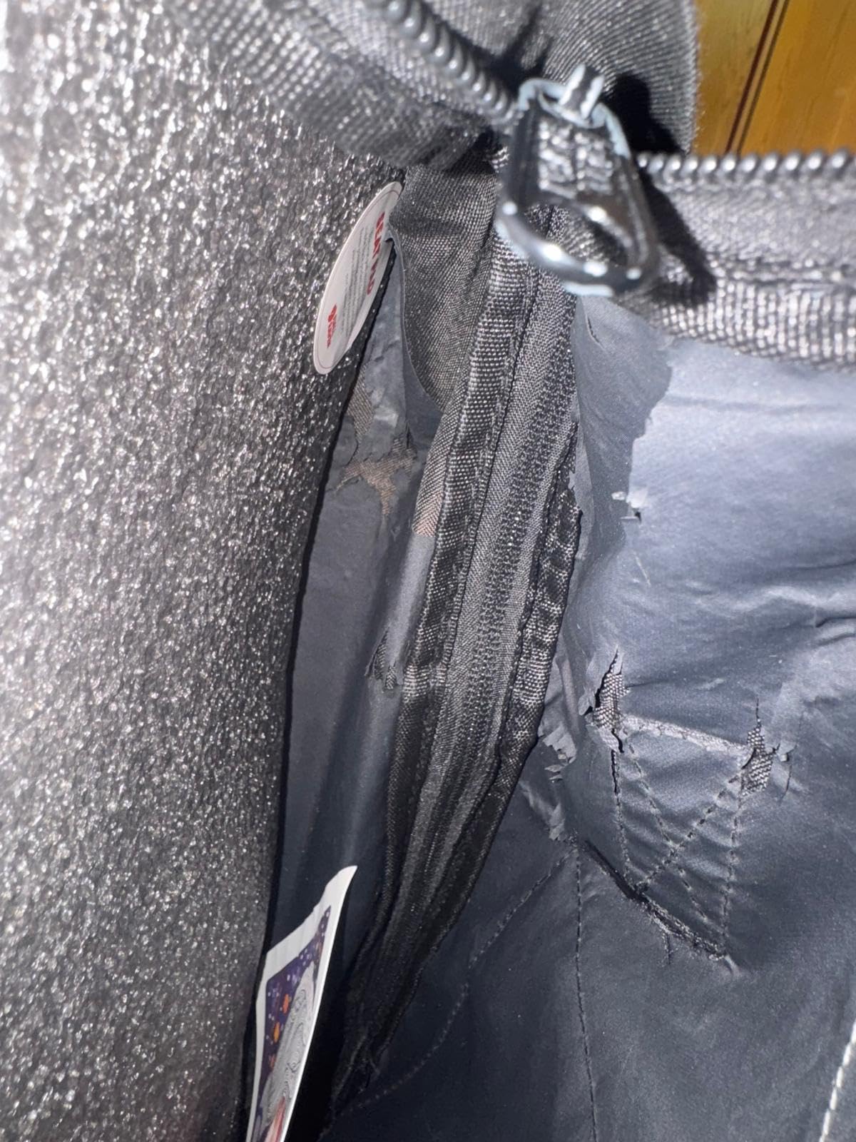 Guter Rucksack, aber Farbe weicht ab
