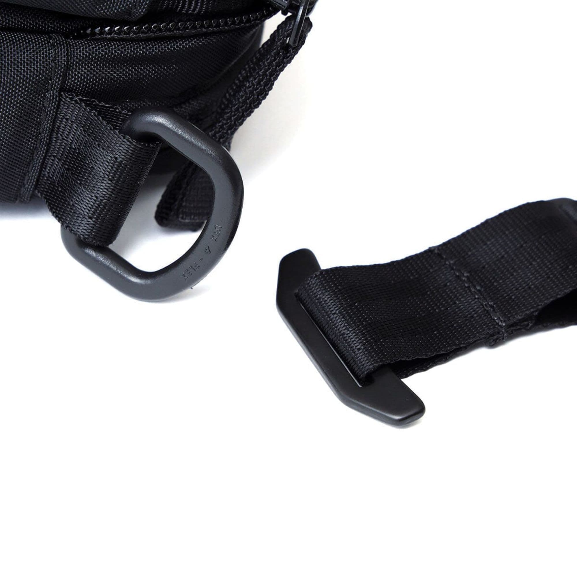 chrome-industries-pac-shoulder-pouch-3l image 6